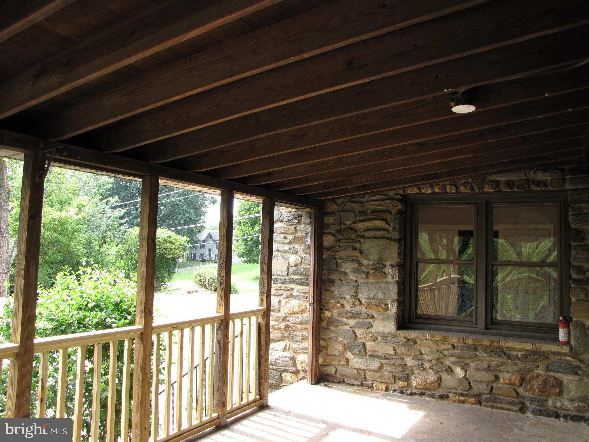 HIGH POINT - Residential Lease