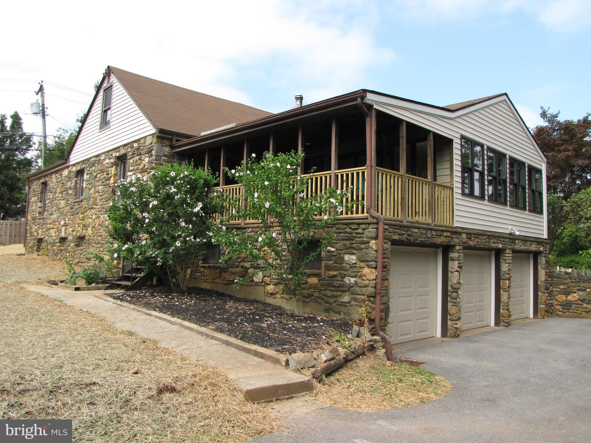 HIGH POINT - Residential Lease