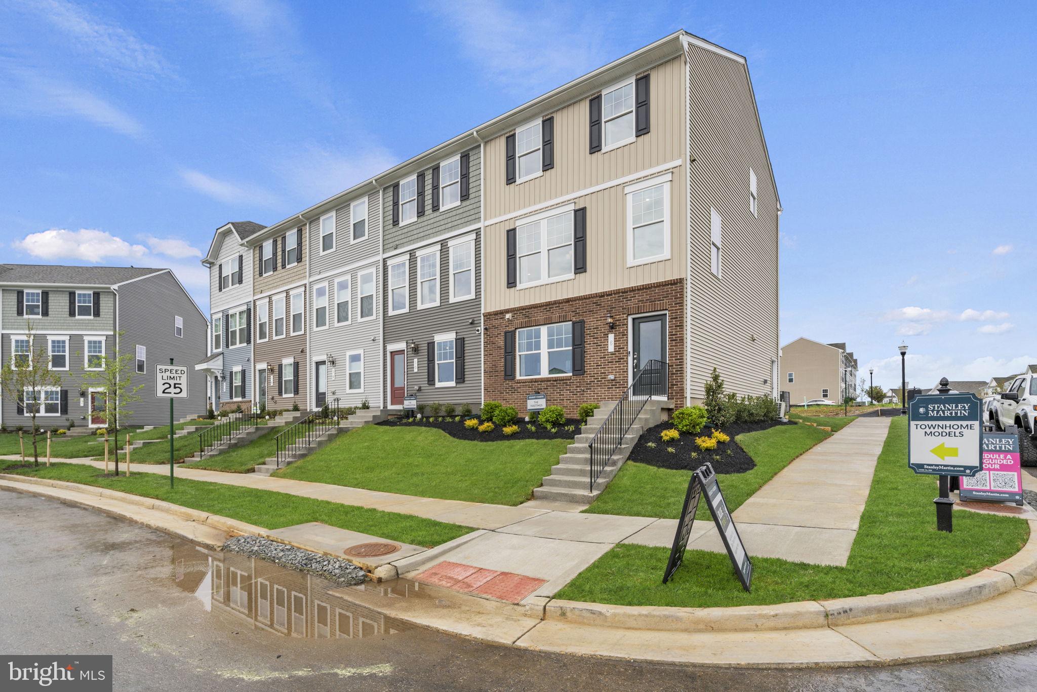 PRESIDENTS POINTE - Residential