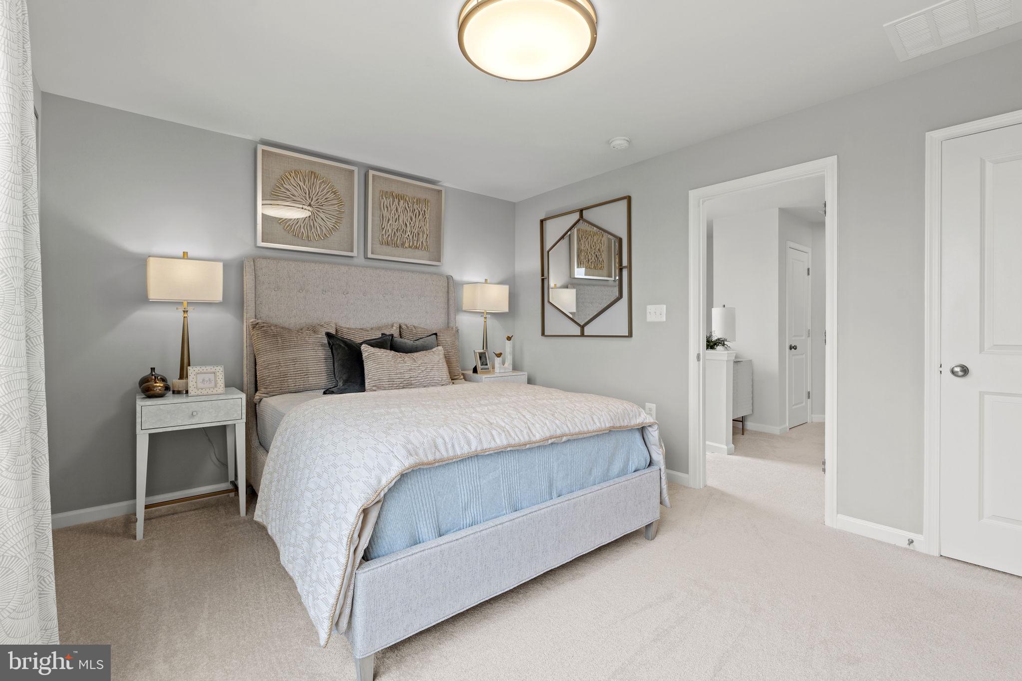 PRESIDENTS POINTE - Residential