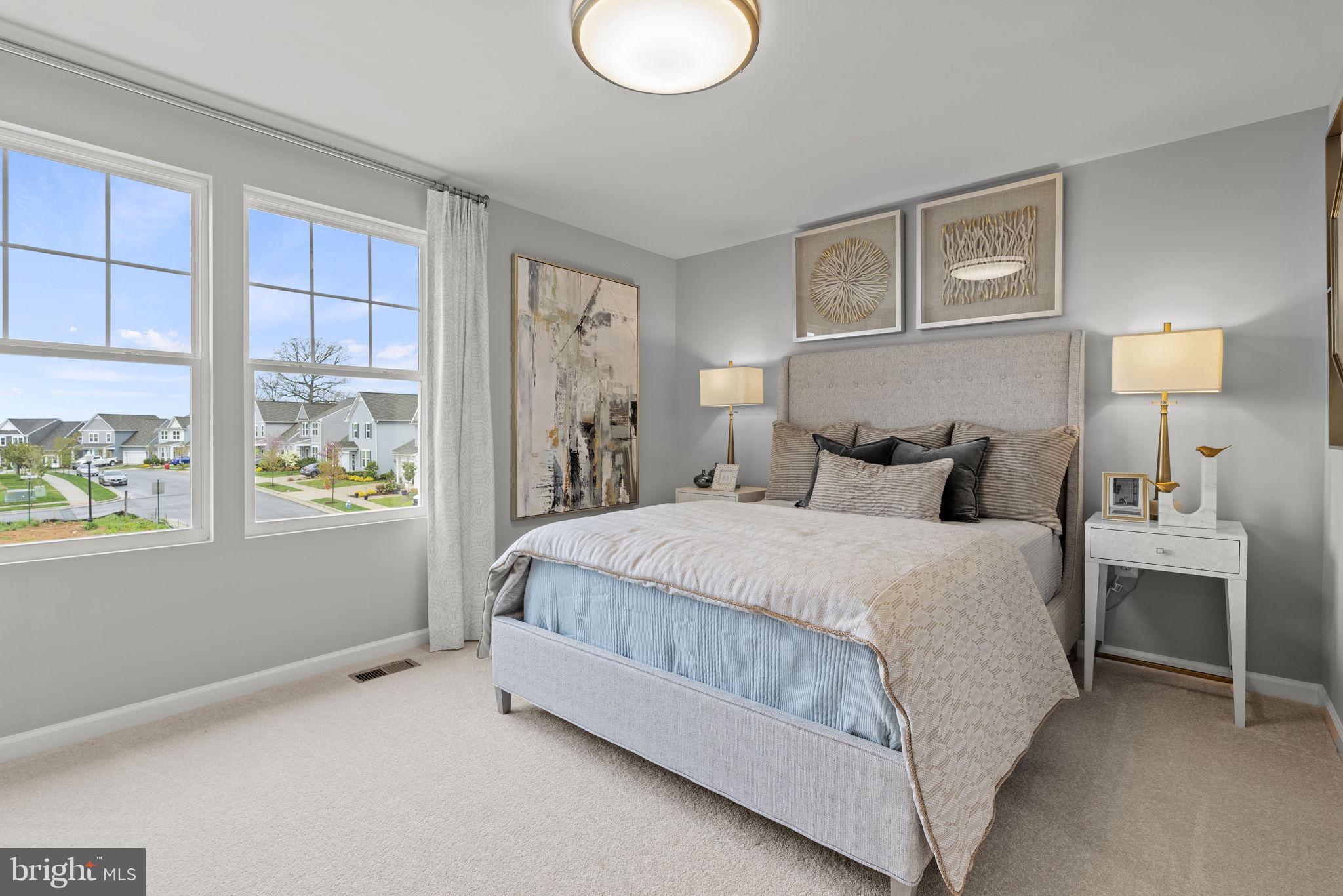 PRESIDENTS POINTE - Residential