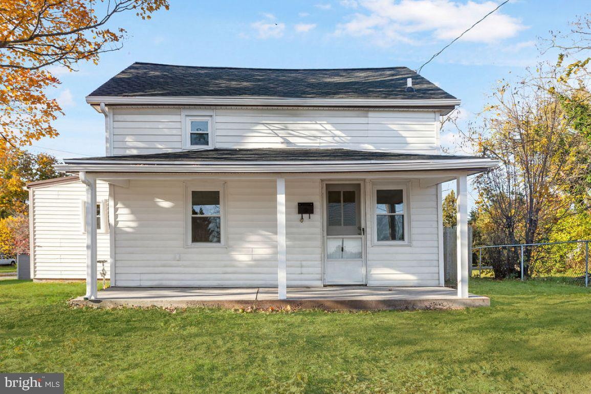 ABBOTTSTOWN - Residential