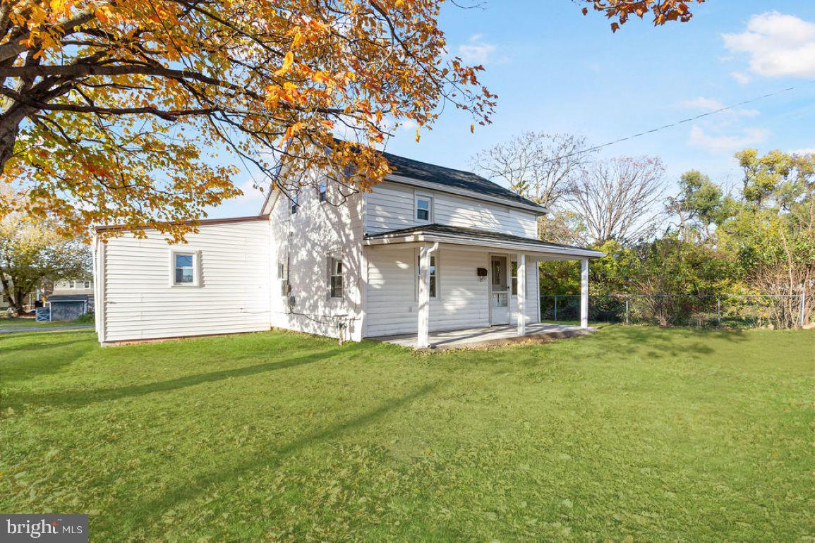 ABBOTTSTOWN - Residential