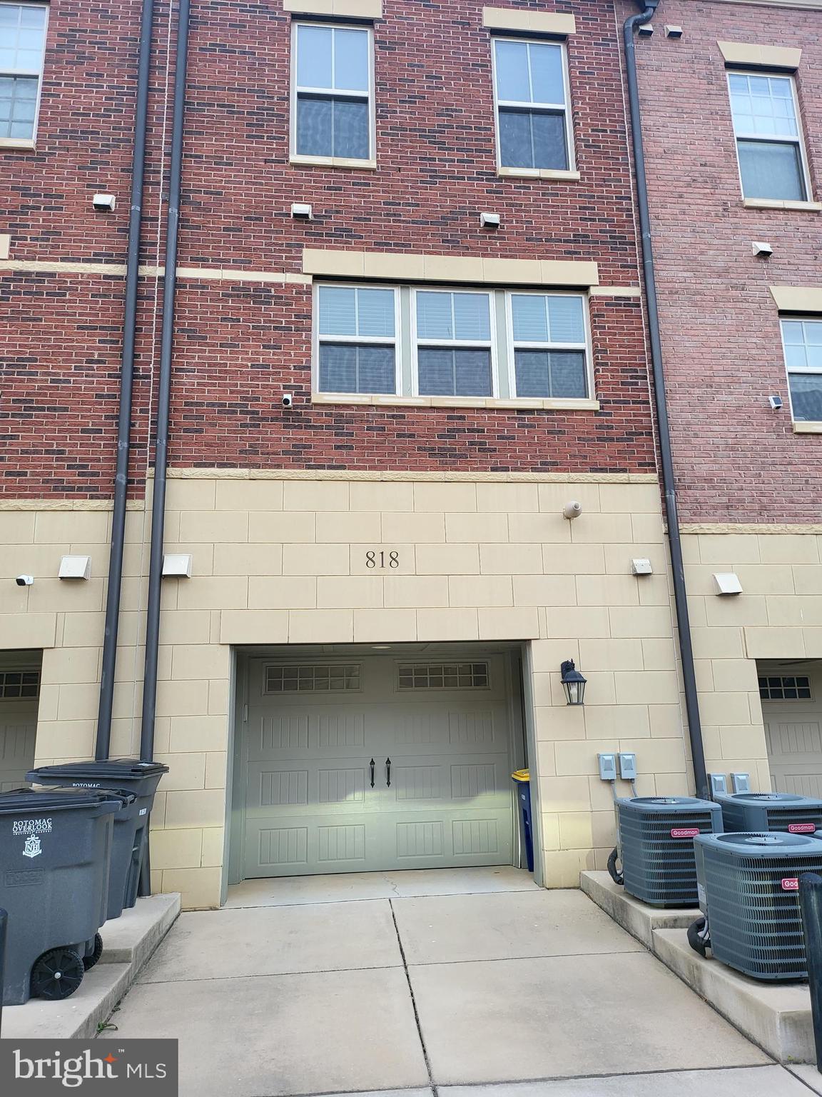 POTOMAC OVERLOOK CONDO - Residential