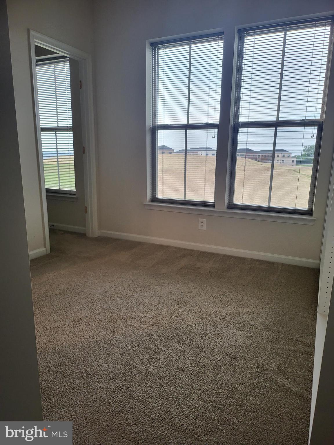 POTOMAC OVERLOOK CONDO - Residential