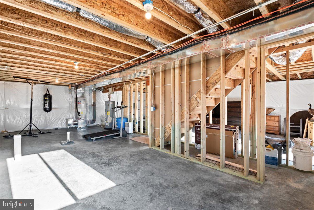 ESTATES OF BUCKINGHAM - Residential