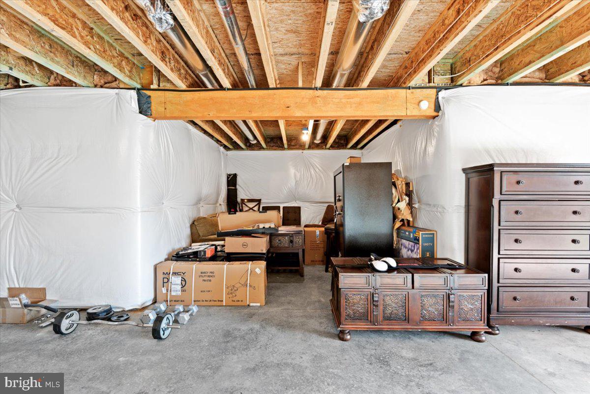 ESTATES OF BUCKINGHAM - Residential