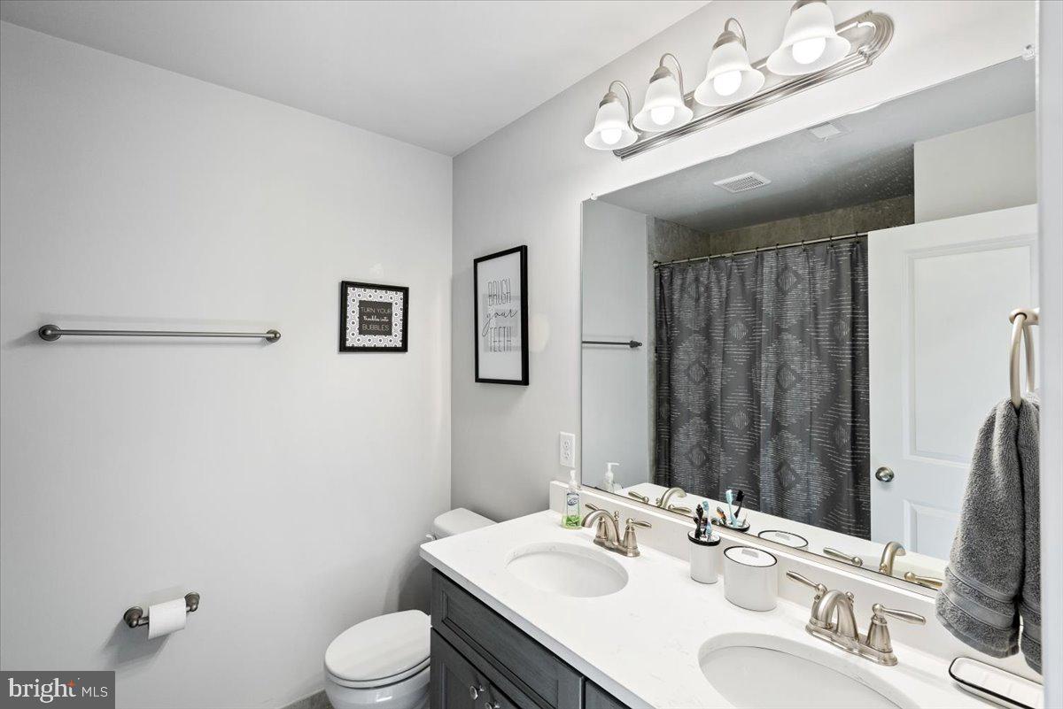 ESTATES OF BUCKINGHAM - Residential