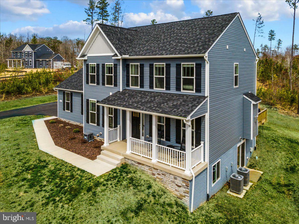 ESTATES OF BUCKINGHAM - Residential