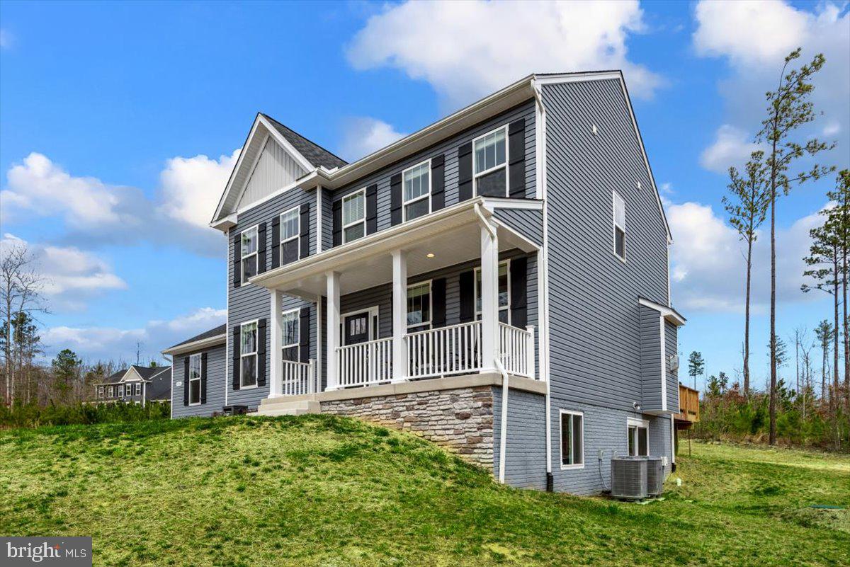 ESTATES OF BUCKINGHAM - Residential