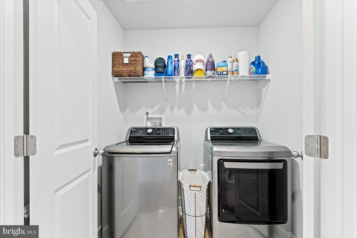 ESTATES OF BUCKINGHAM - Residential