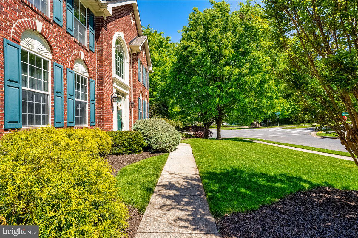 WINDING RIDGE - Residential