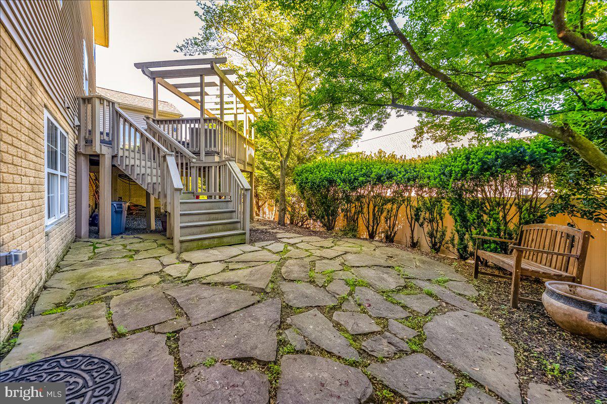 WINDING RIDGE - Residential