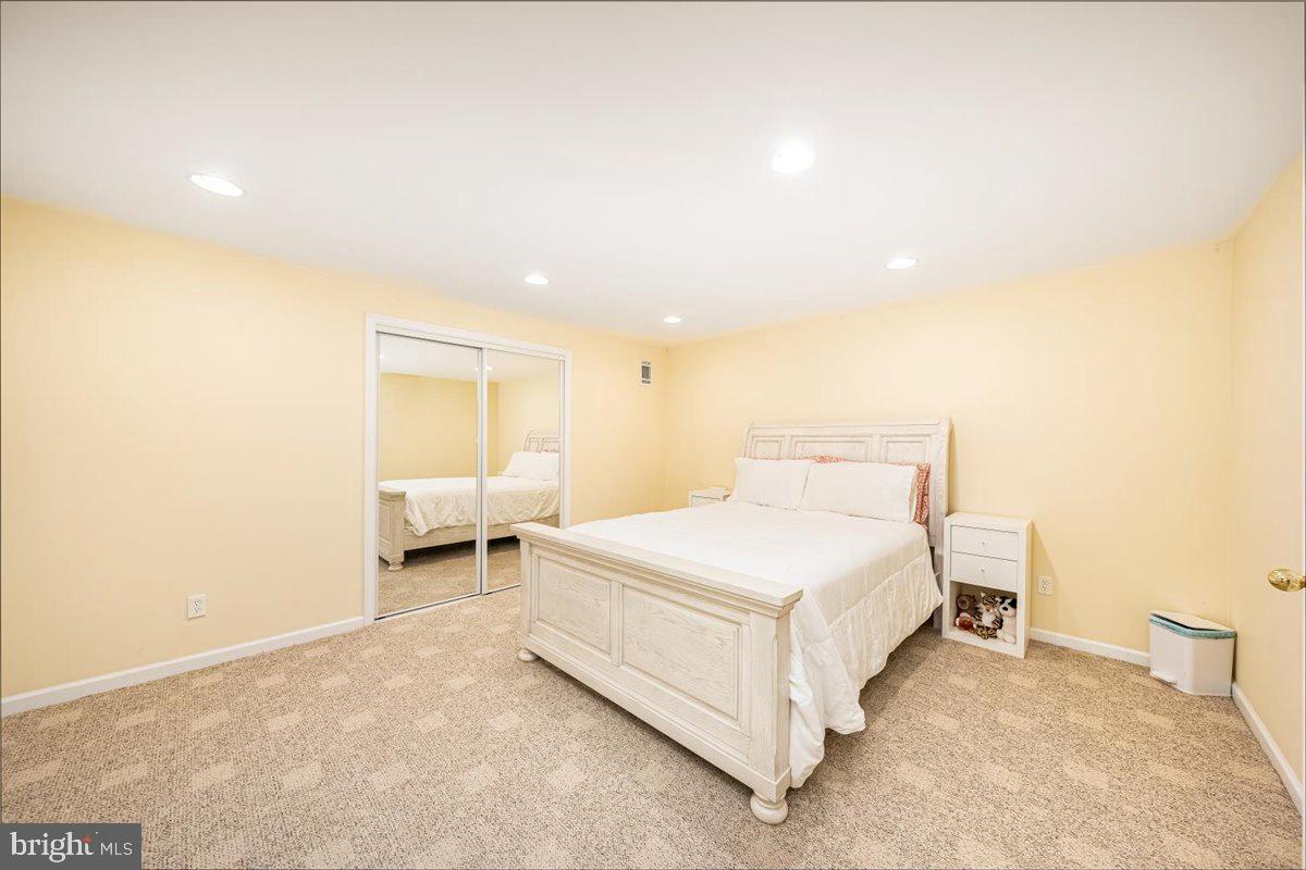 WINDING RIDGE - Residential