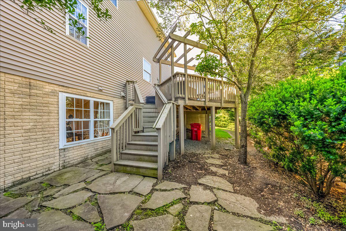 WINDING RIDGE - Residential