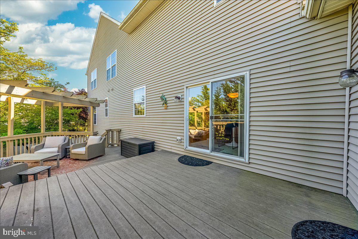 WINDING RIDGE - Residential