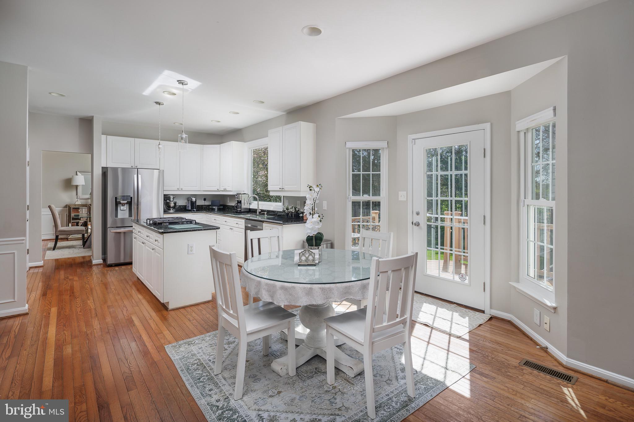 ASHBURN VILLAGE - Residential