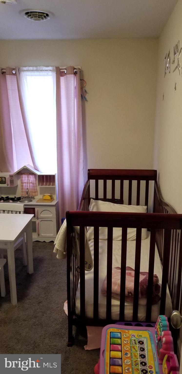 KENT ISLAND ESTATES - Residential Lease