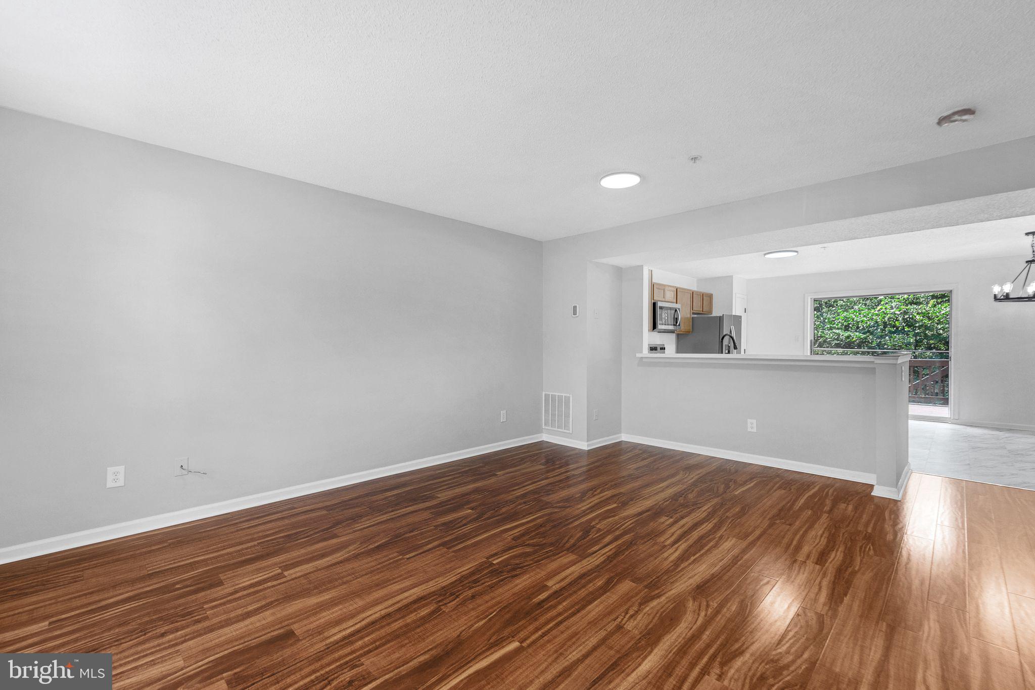 RIVERSIDE - Residential