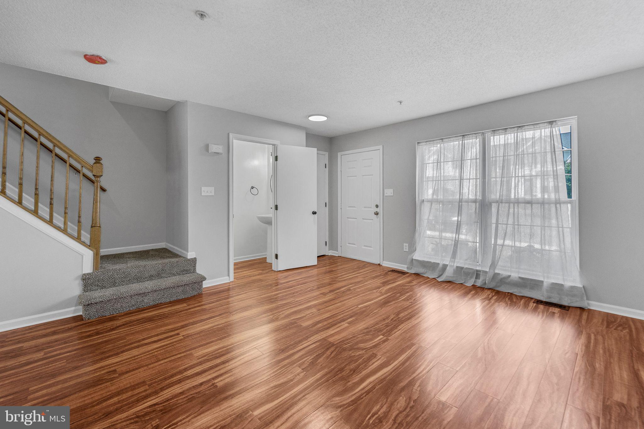 RIVERSIDE - Residential