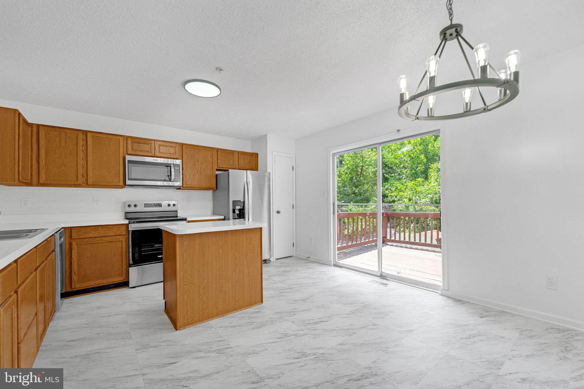 RIVERSIDE - Residential