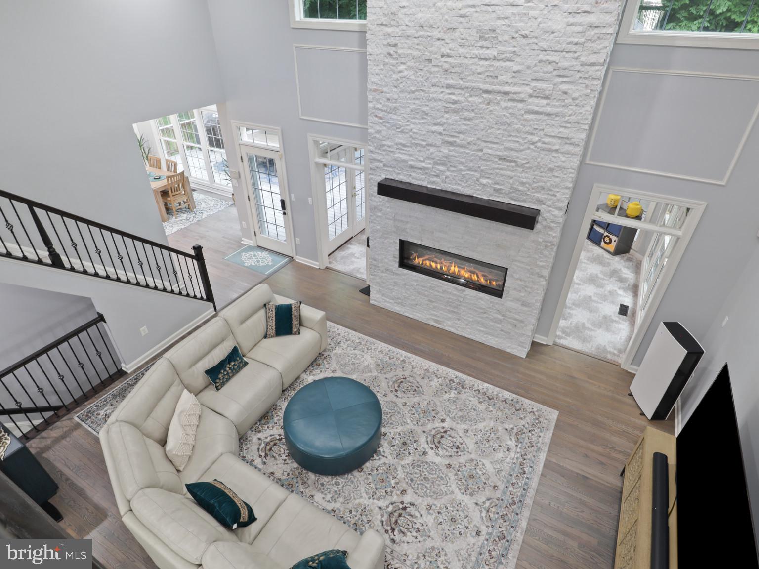 ESTATES AT ROSELAND - Residential