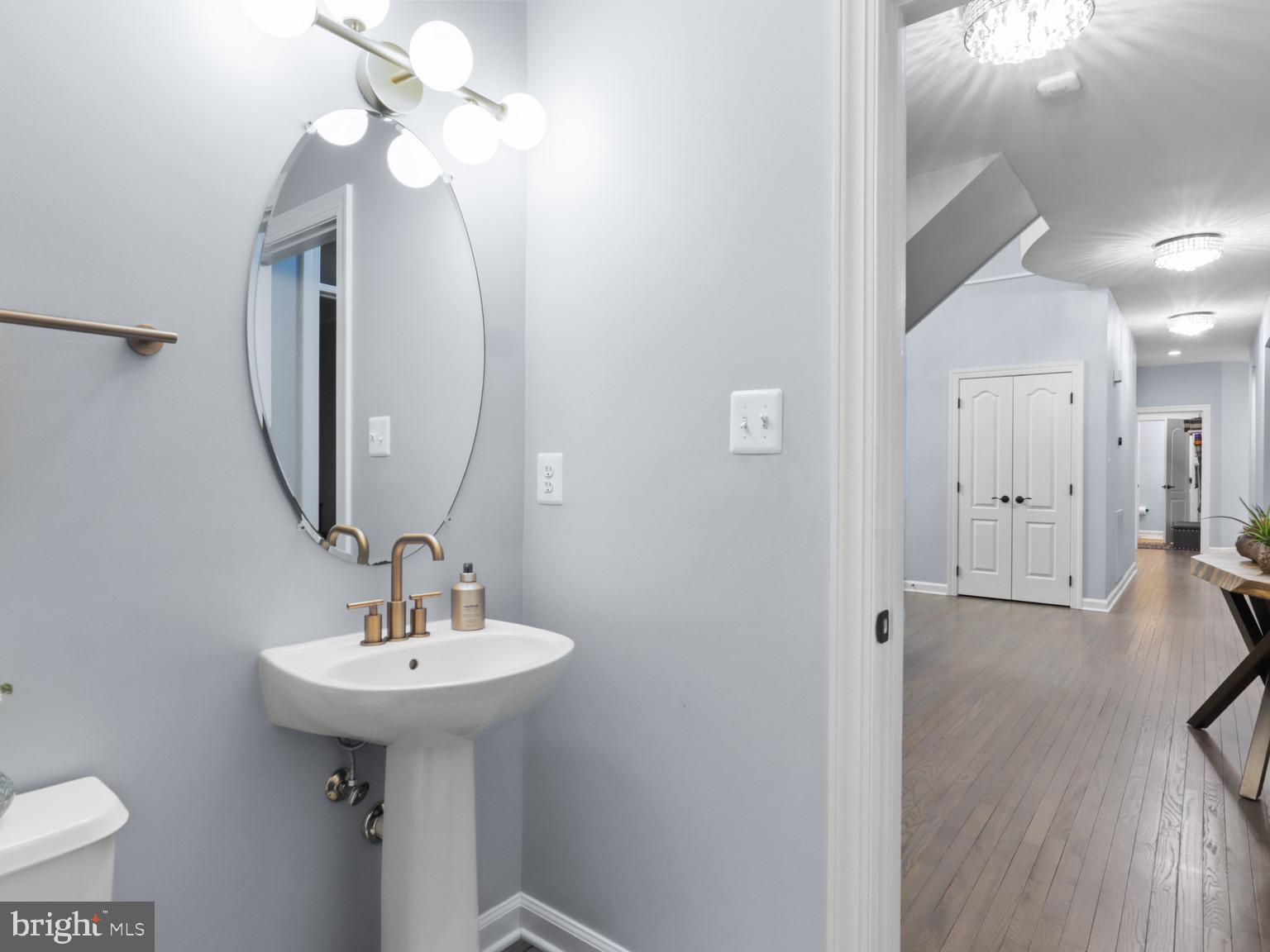 ESTATES AT ROSELAND - Residential