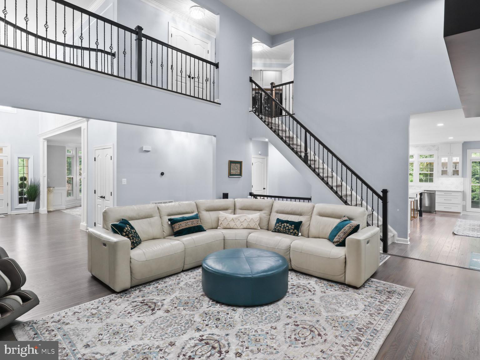 ESTATES AT ROSELAND - Residential