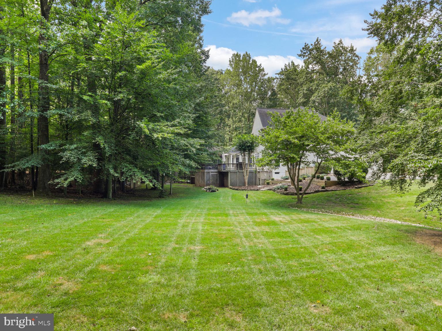 ESTATES AT ROSELAND - Residential