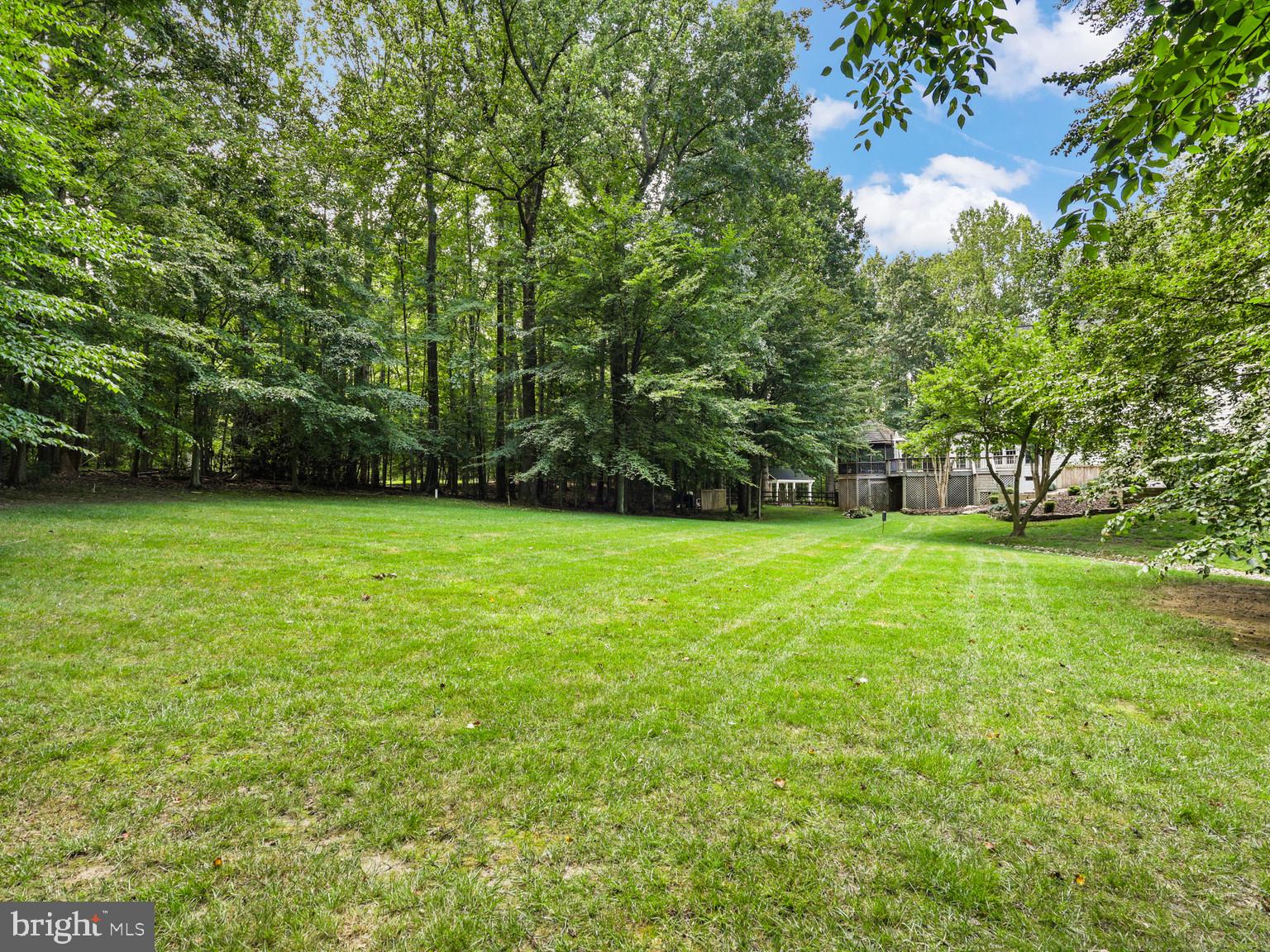 ESTATES AT ROSELAND - Residential