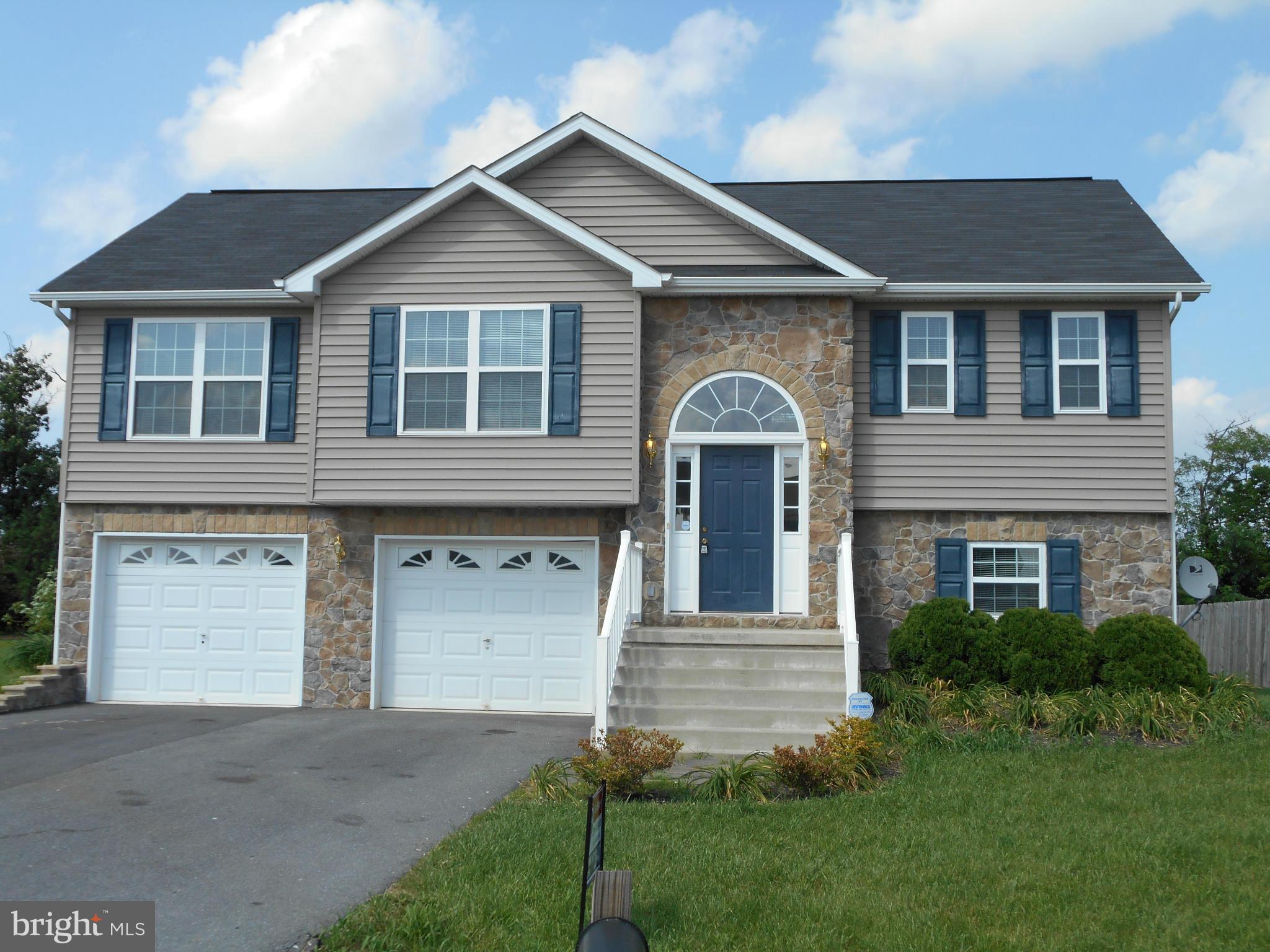 Very nice home has been well cared for! 4 Bedroom, 3 baths home on large lot that backs to open area. Master bedroom has tub, separate shower and walk-in closet. Large Deck, 2 car garage with storage closet. Short sale with only one bank! Professionally negotiated!