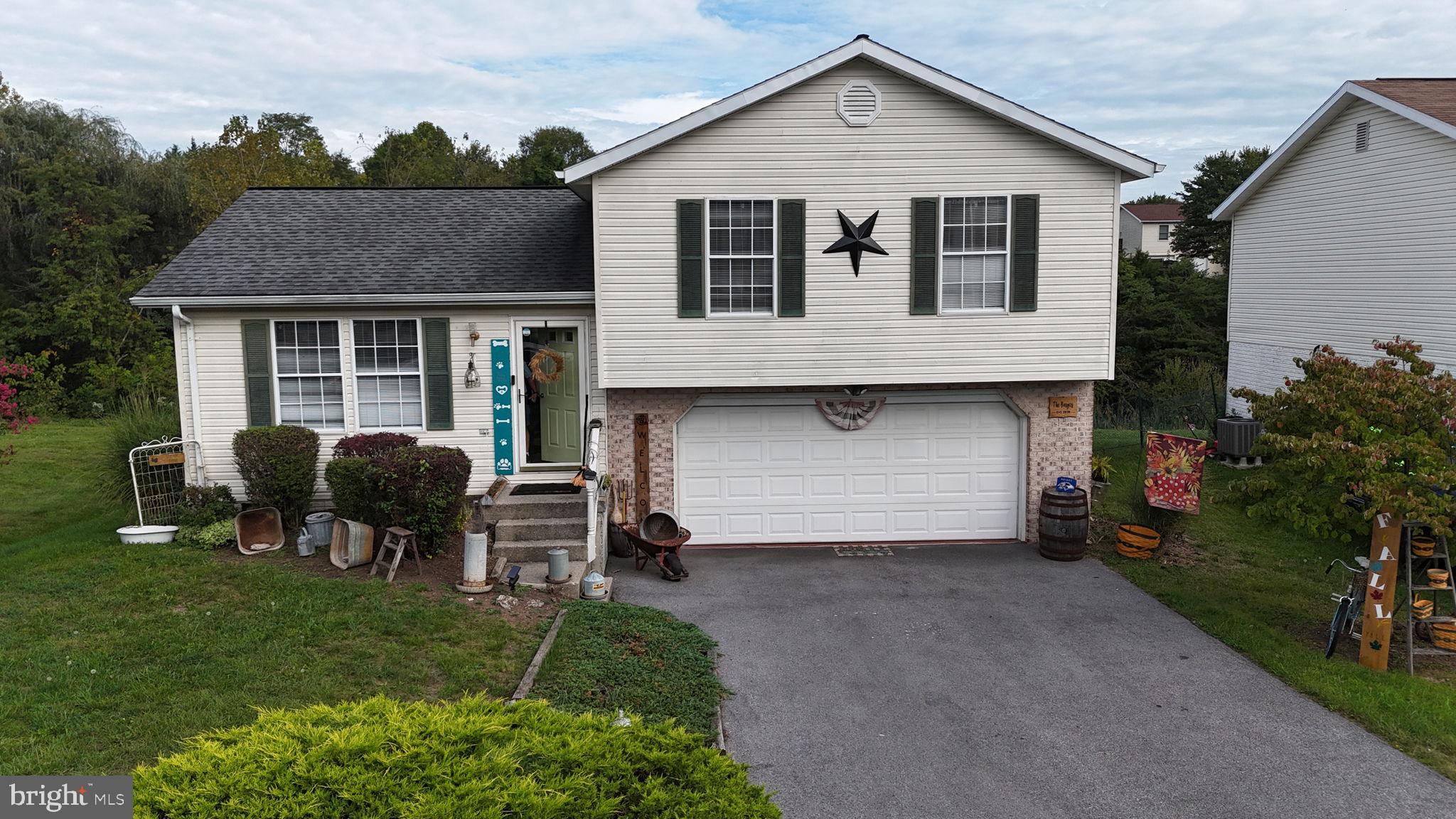 WILDFLOWER CREEK ESTATES - Residential