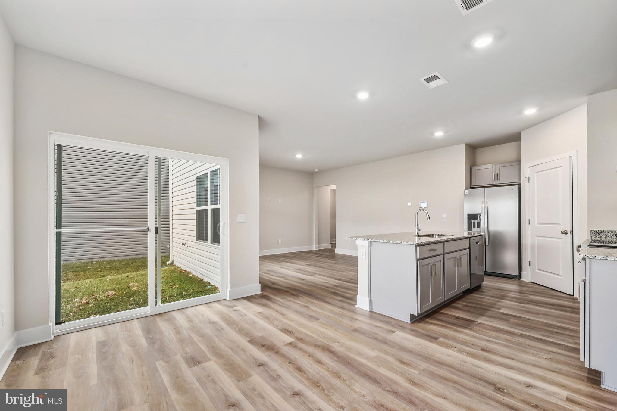 RETREAT AT WINDING CREEK - Residential Lease