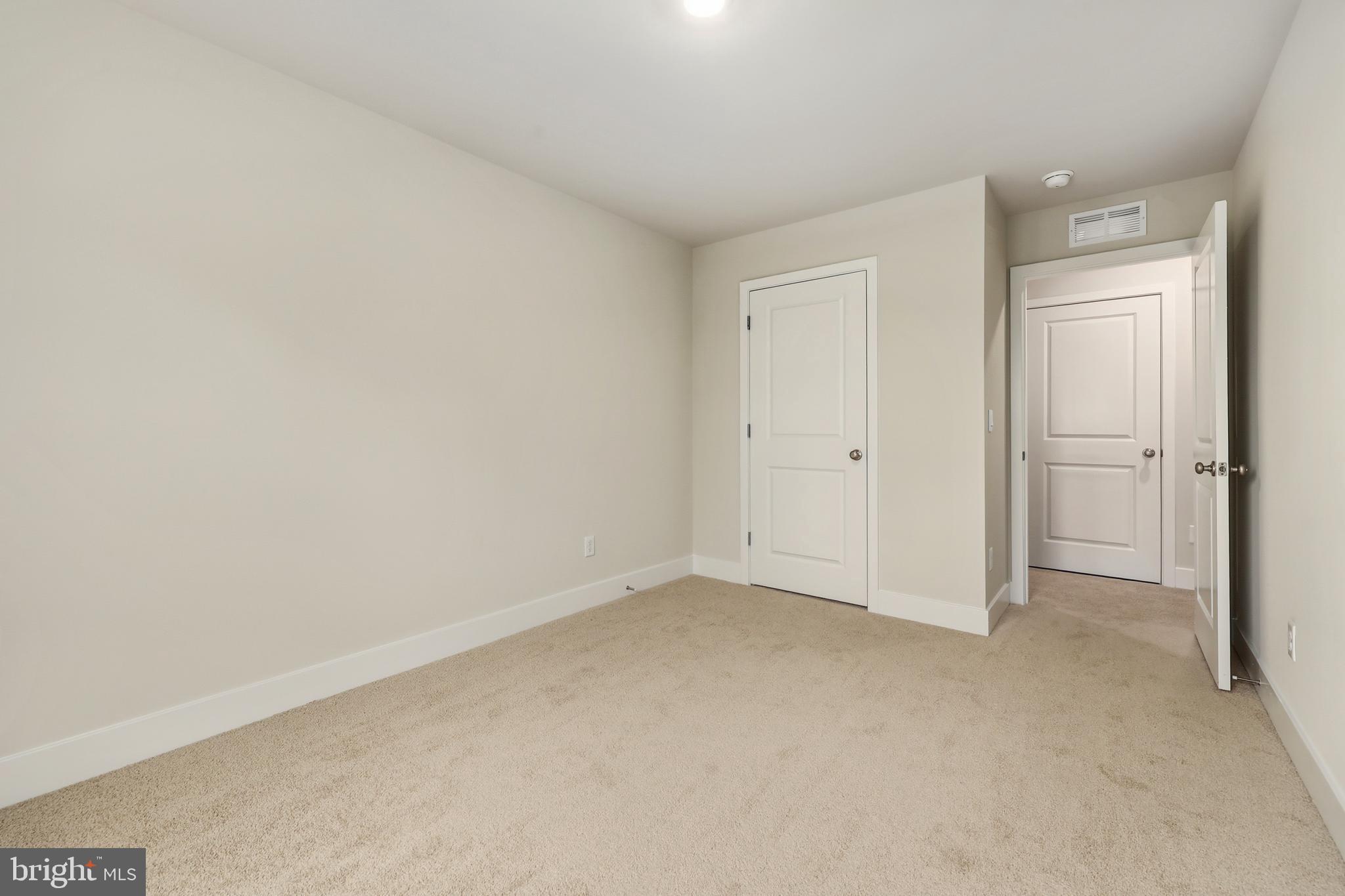 RETREAT AT WINDING CREEK - Residential Lease