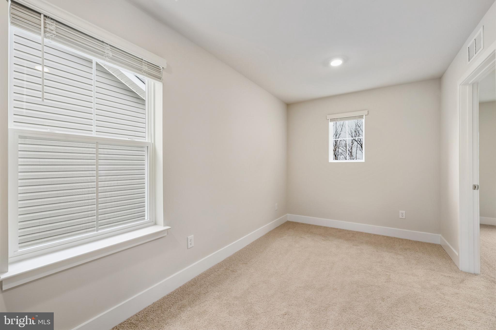 RETREAT AT WINDING CREEK - Residential Lease