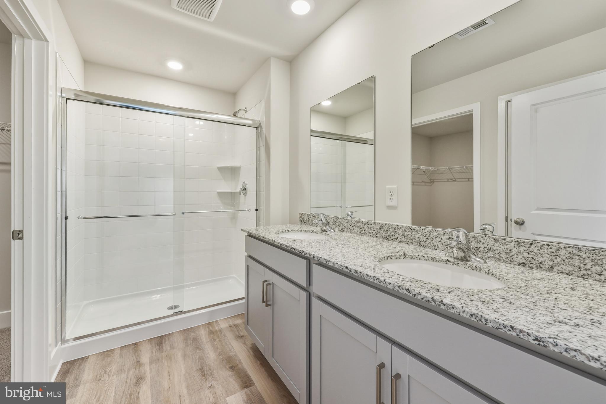 RETREAT AT WINDING CREEK - Residential Lease