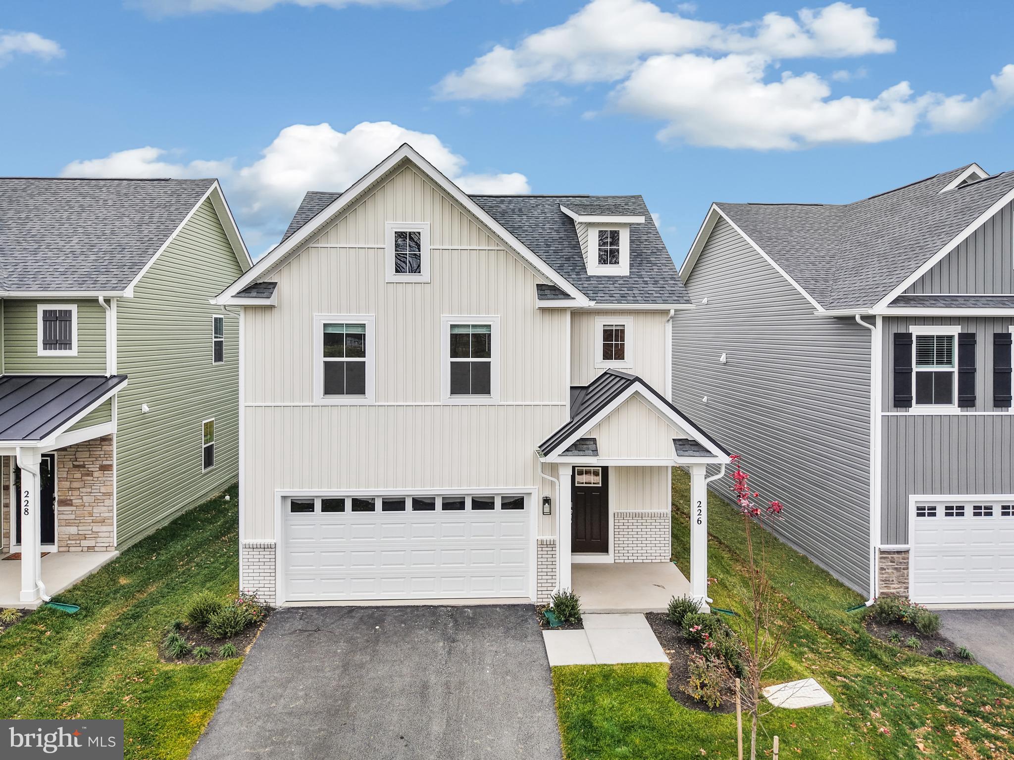 RETREAT AT WINDING CREEK - Residential Lease