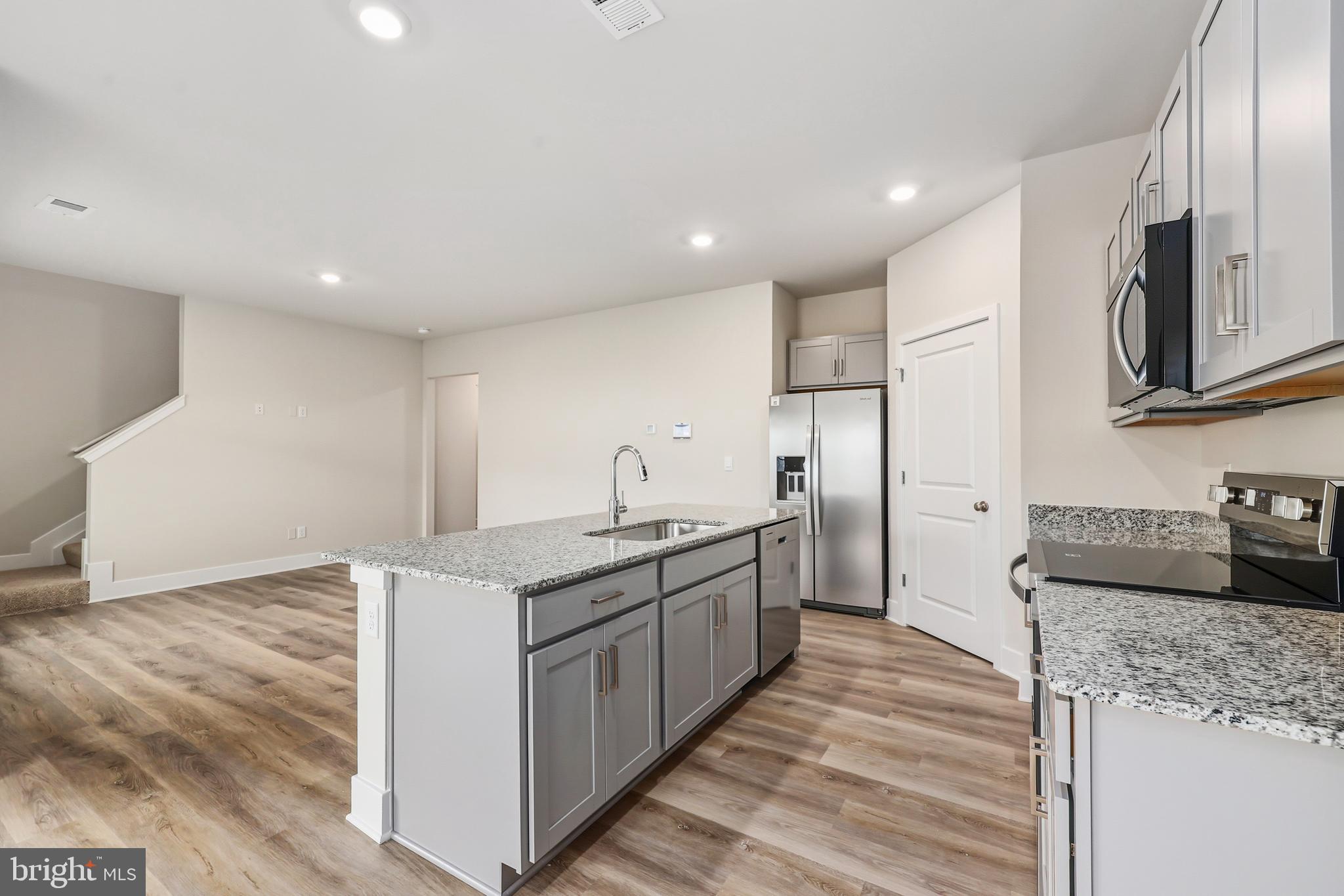 RETREAT AT WINDING CREEK - Residential Lease