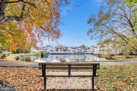 3379 LAKESIDE VIEW DRIVE FALLS CHURCH VA 22041