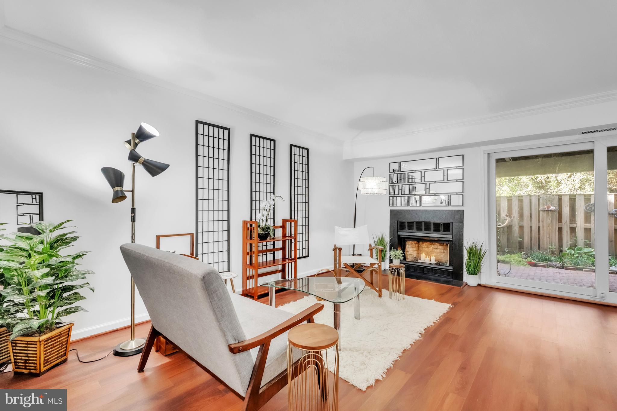 3379 LAKESIDE VIEW DRIVE