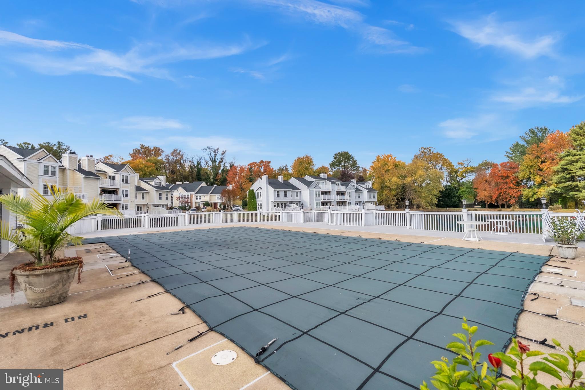 3379 LAKESIDE VIEW DRIVE