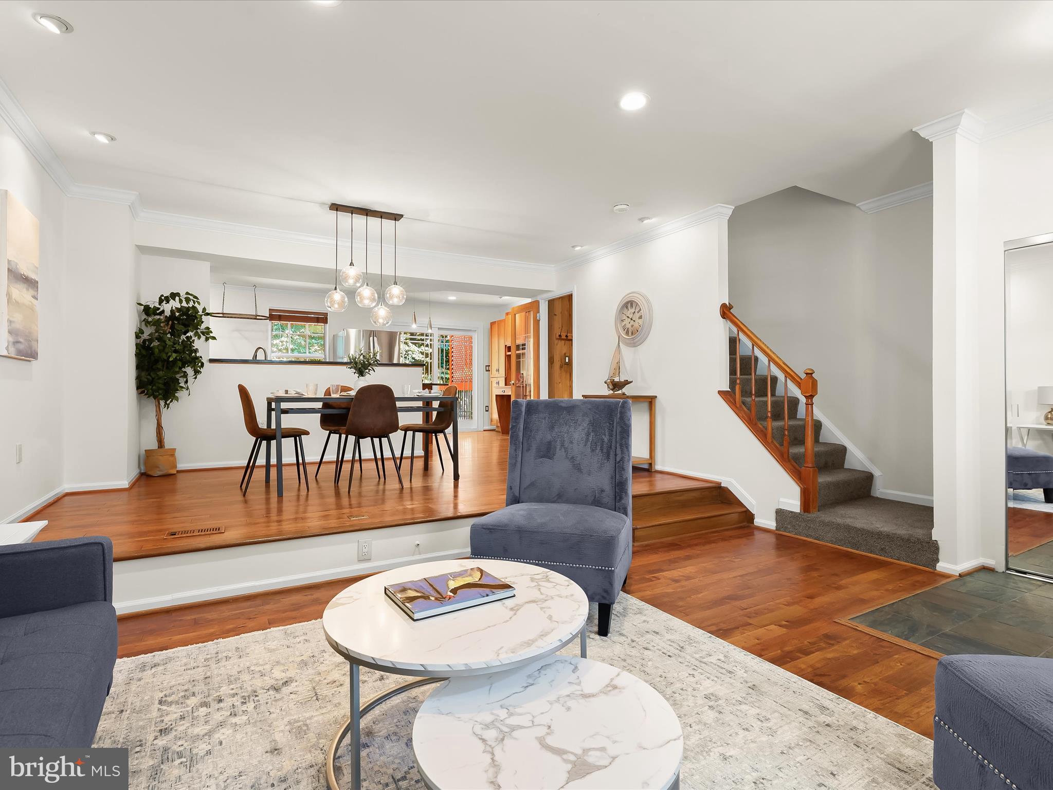 711 MARIANNE LANE