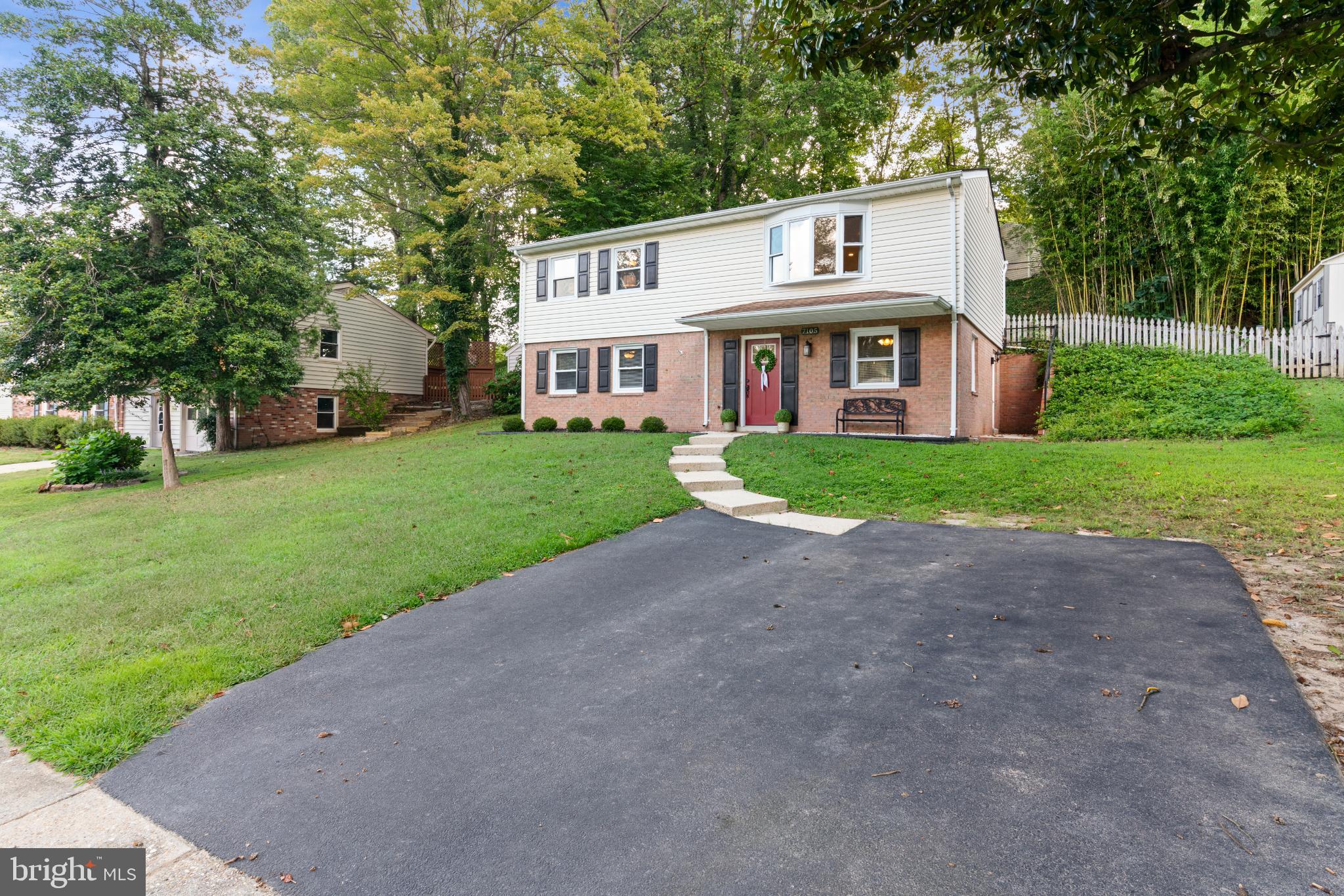 ROLLING VALLEY - Residential