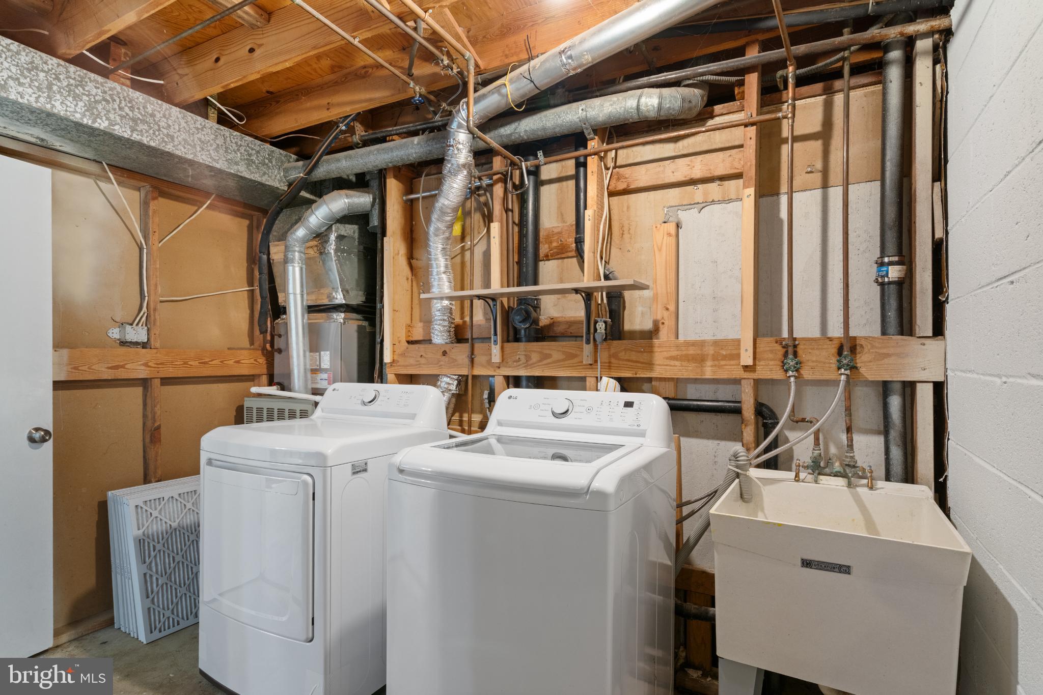 ROLLING VALLEY - Residential