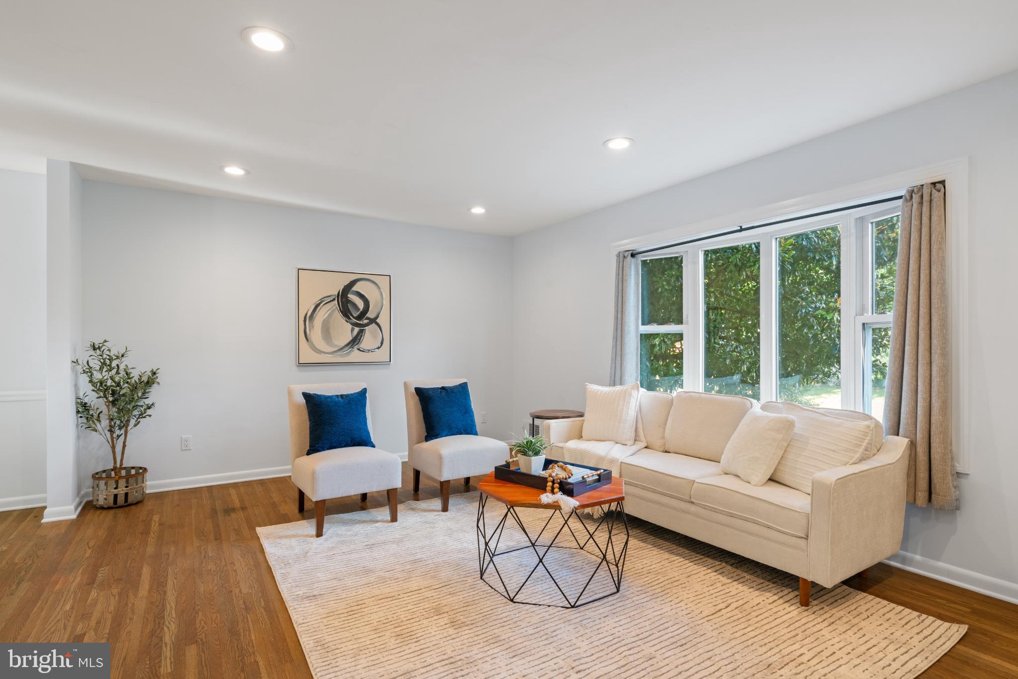 ROLLING VALLEY - Residential