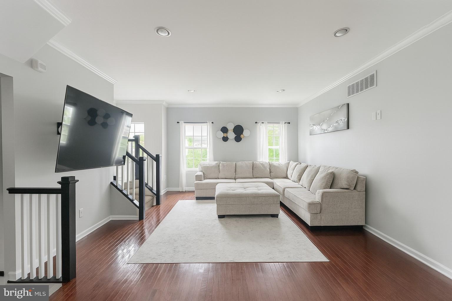 532 BOXWOOD LANE