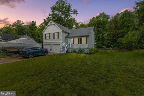 8 HOLLY AVENUE ABERDEEN MD 21001