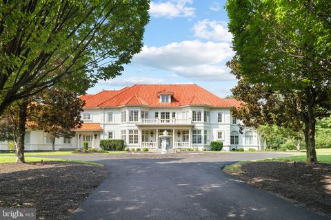 9500 GEORGETOWN PIKE GREAT FALLS VA 22066