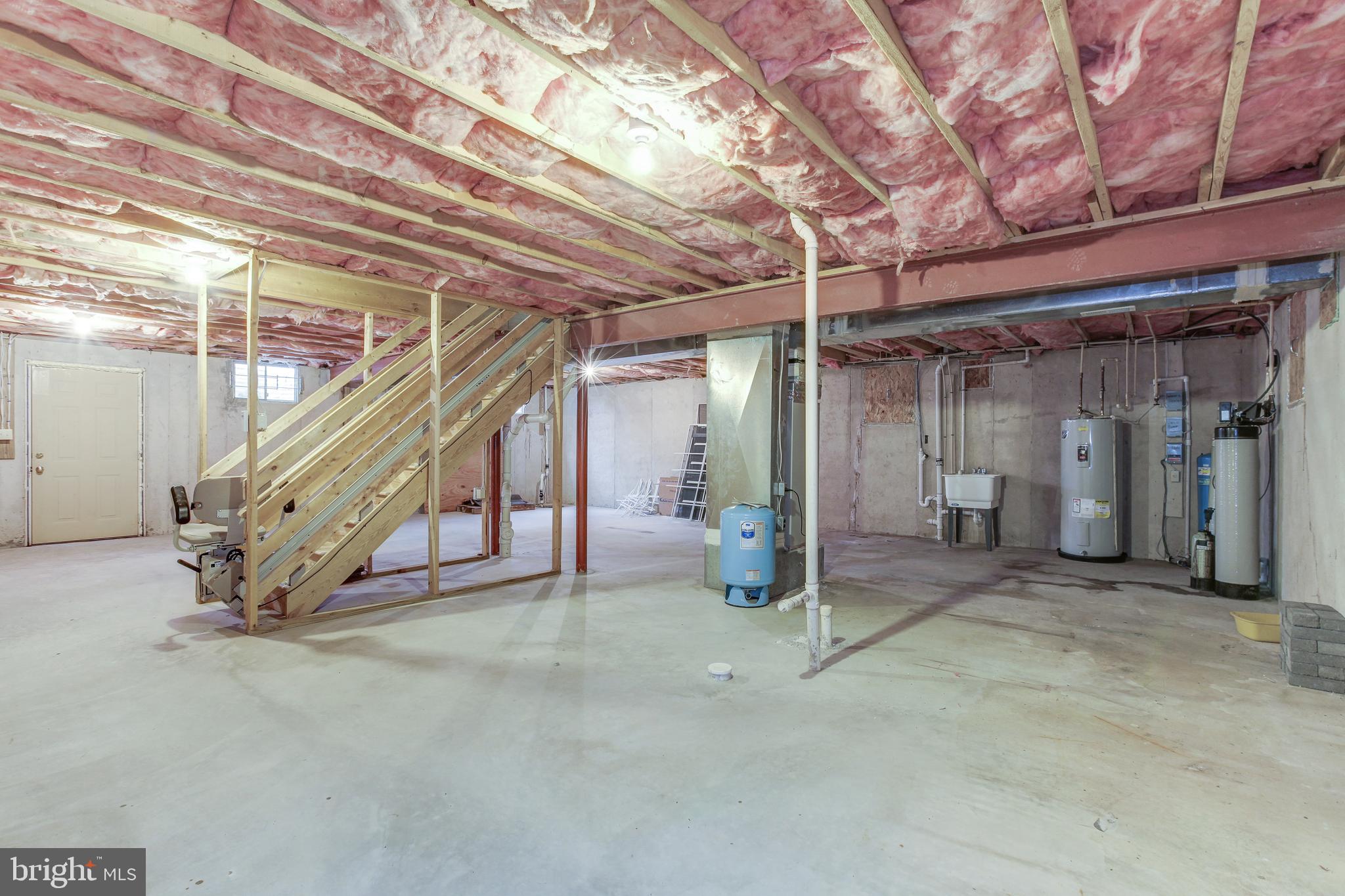 BUCKINGHAM HILLS - Residential