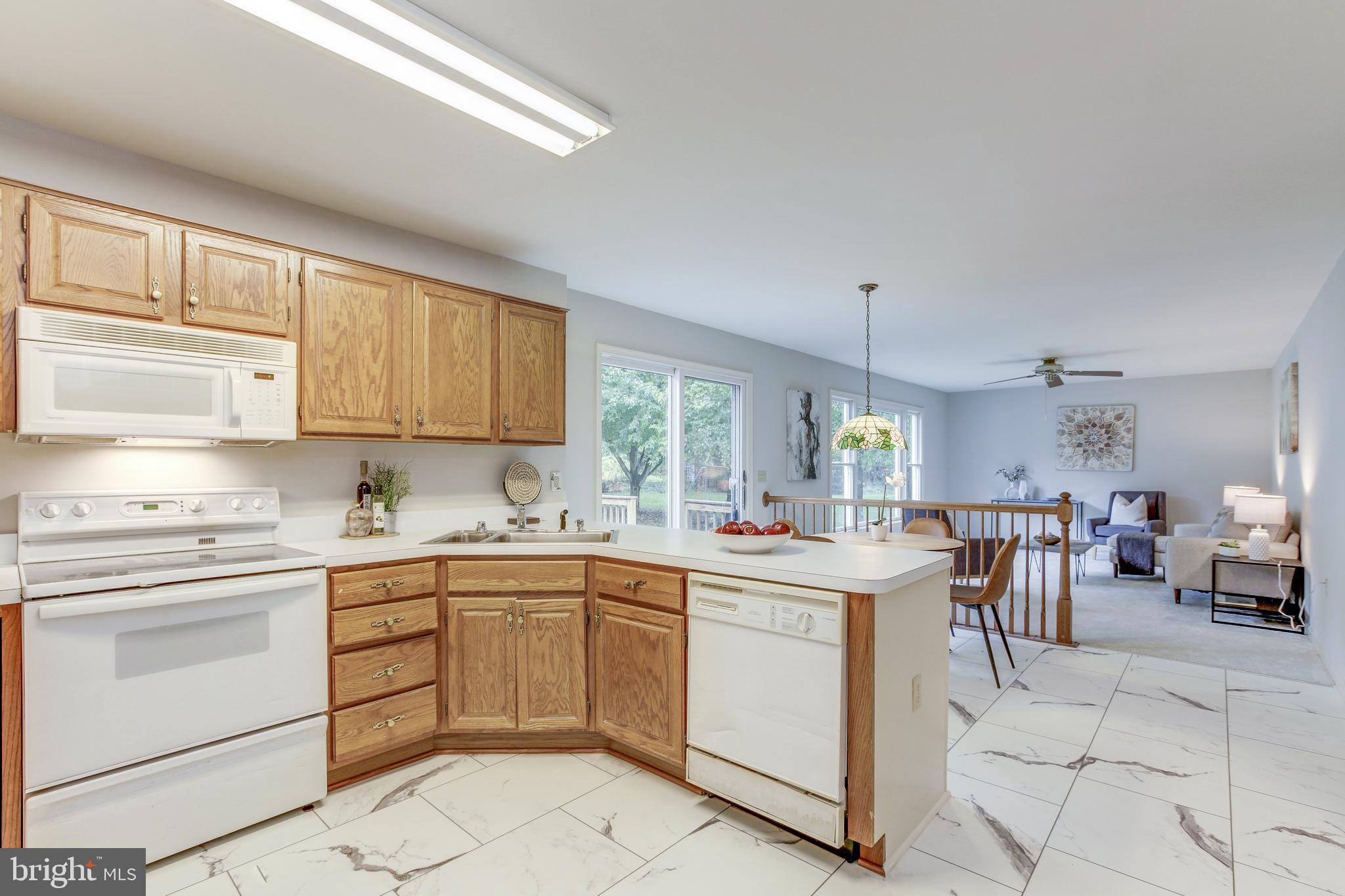 BUCKINGHAM HILLS - Residential